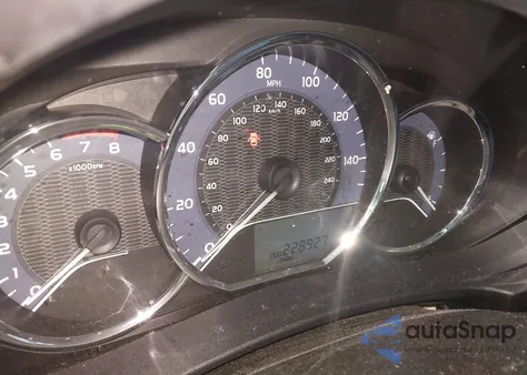 2016 Toyota Corolla Le z USA, uszkodzony, nr VIN 2T1BURHE9GC703047